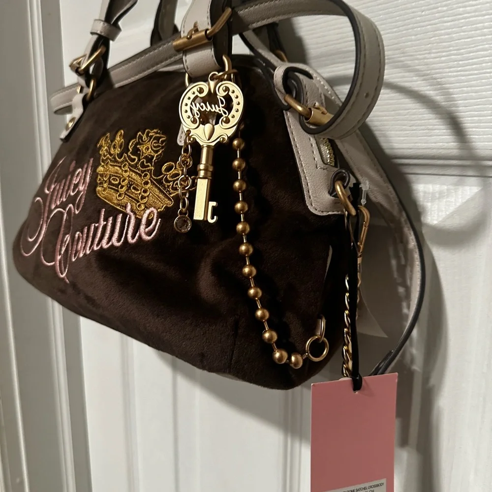 JUICY COUTURE- THE KEY TO JUICY DOME SATCHEL CROSSBODY- chocolate - Picture 2 of 4